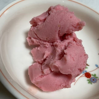 苺と蜂蜜のアイスクリーム